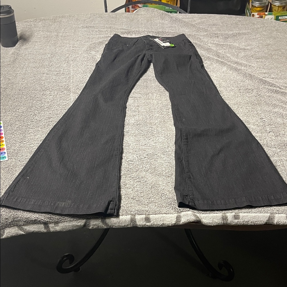 Black Wide-Leg Flare Jeans - Classic Women's Style